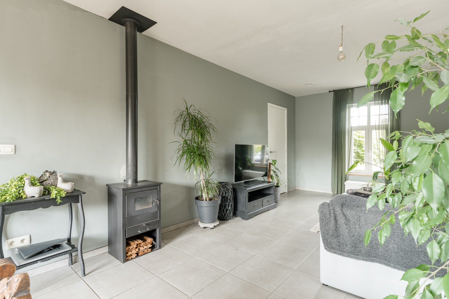 Ruime en energiezuinige woning uit 2021 met aangelegde tuin in Hamont. - foto 5
