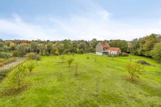 Bent u een natuurliefhebber, zoekt u een rustig stukje groen om in te ontsnappen, of bent u op zoek naar landbouwgrond van 45a60ca op een...