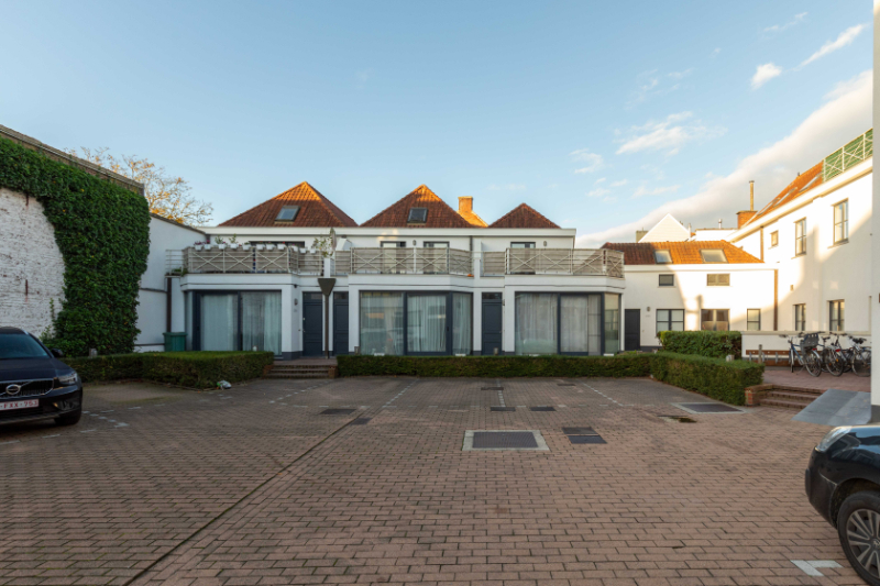 Roeselare : Instapklaar duplexappartement met zolder voorzien van 3 slaapkamers en zonnig terras! - foto 5