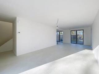 Wonen in Pulle (Zandhoven) in landelijke sfeer.Deze halfopen woning is gebouwd met aandacht voor licht en ruimte en met het oog op duurzaamheid en...