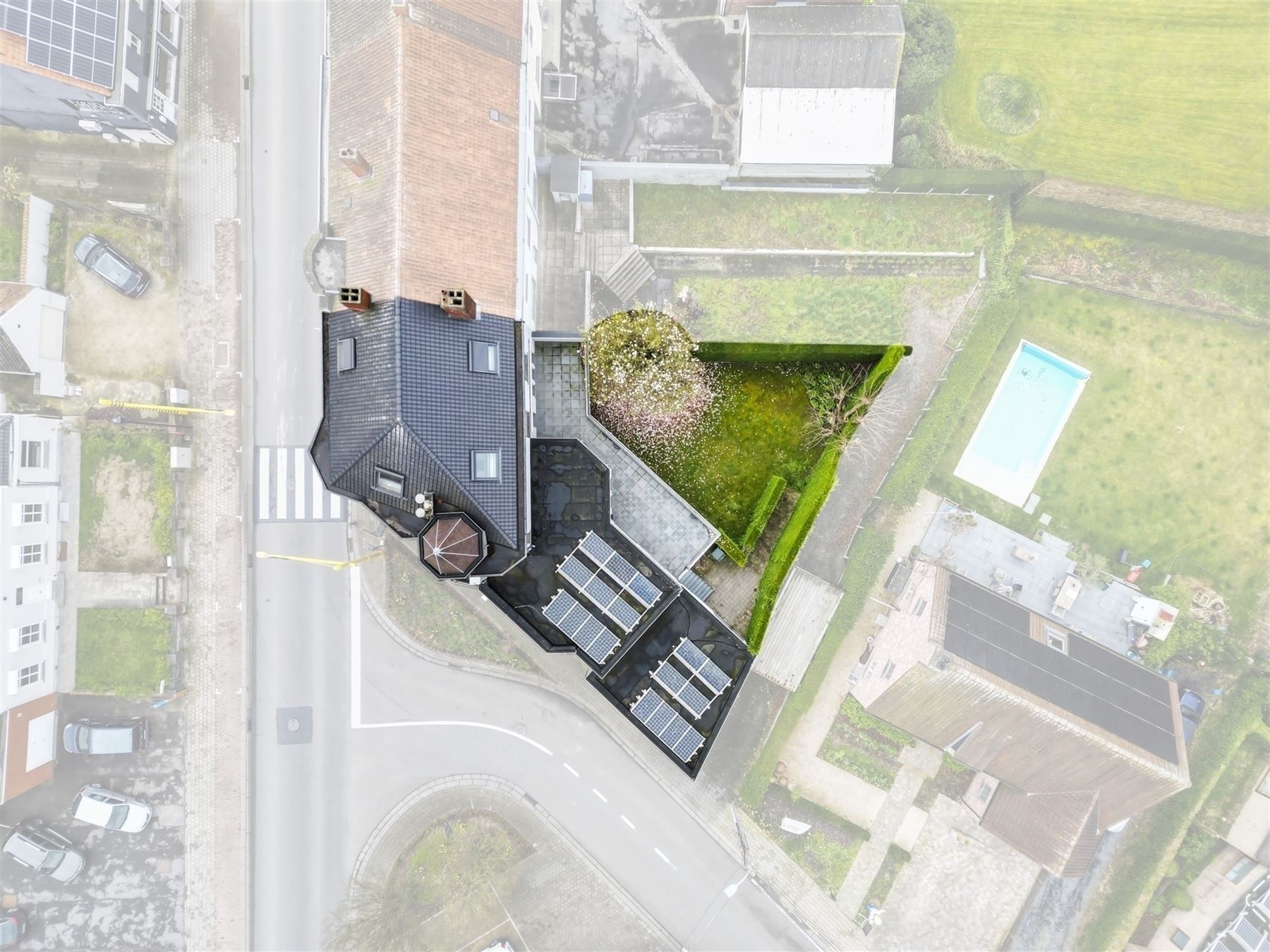  Woonst met kantoorruimte: centrum Anzegem. Toplocatie, veel mogelijkheden - foto 3