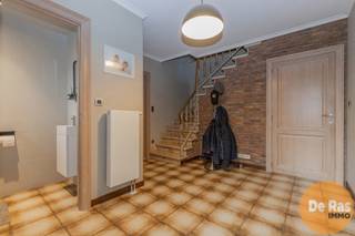 EERSTE KIJKDAG ZATERDAG 20 DECEMBER 2025 VAN 10U TOT 12U (enkel op afspraak!)AAIGEM - Deze ruime en degelijk gebouwde villa bevindt zich in het...