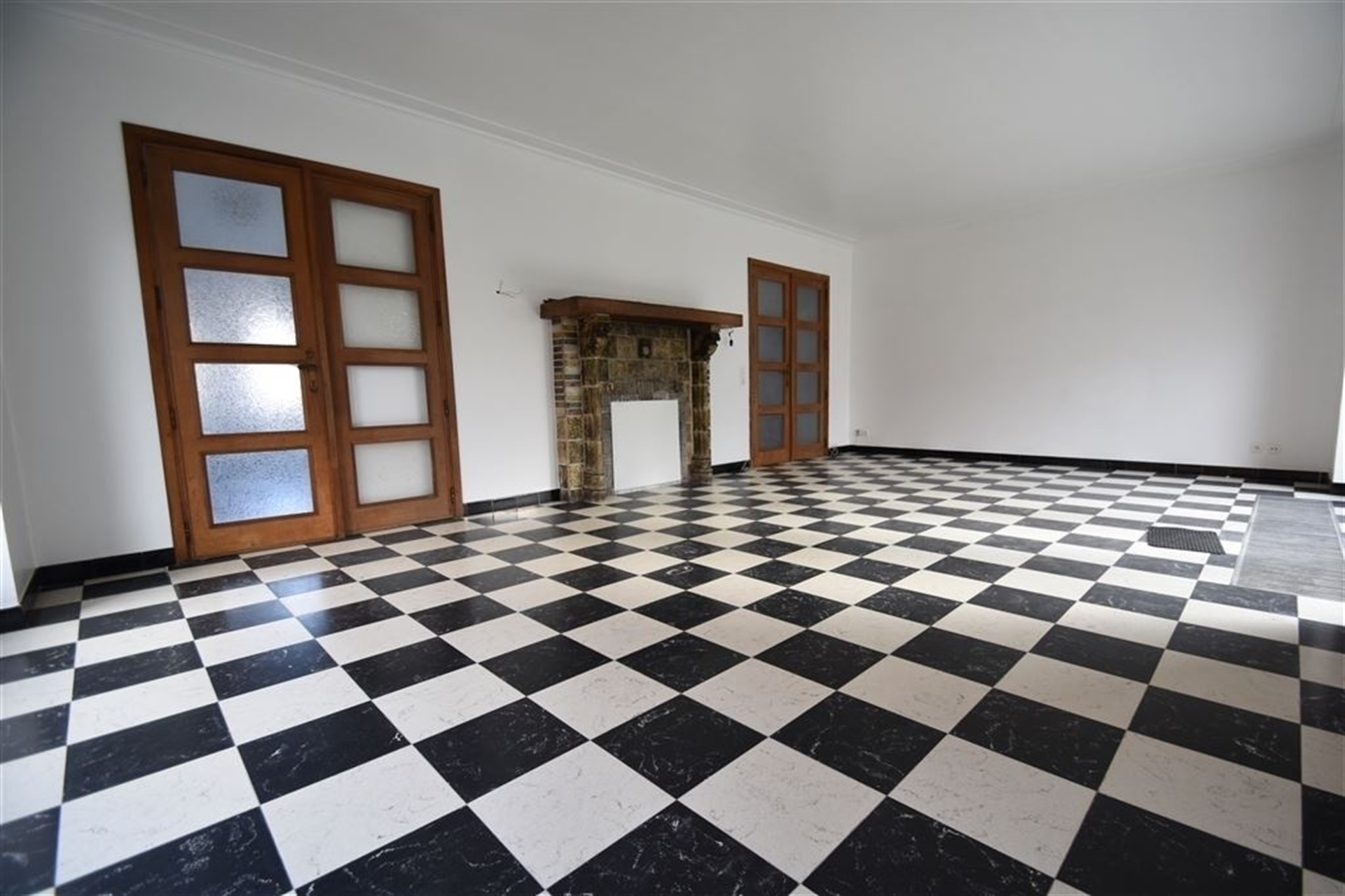 Villa met 5 slaapkamers en ruime tuin gelegen in een rustige buurt - foto 4