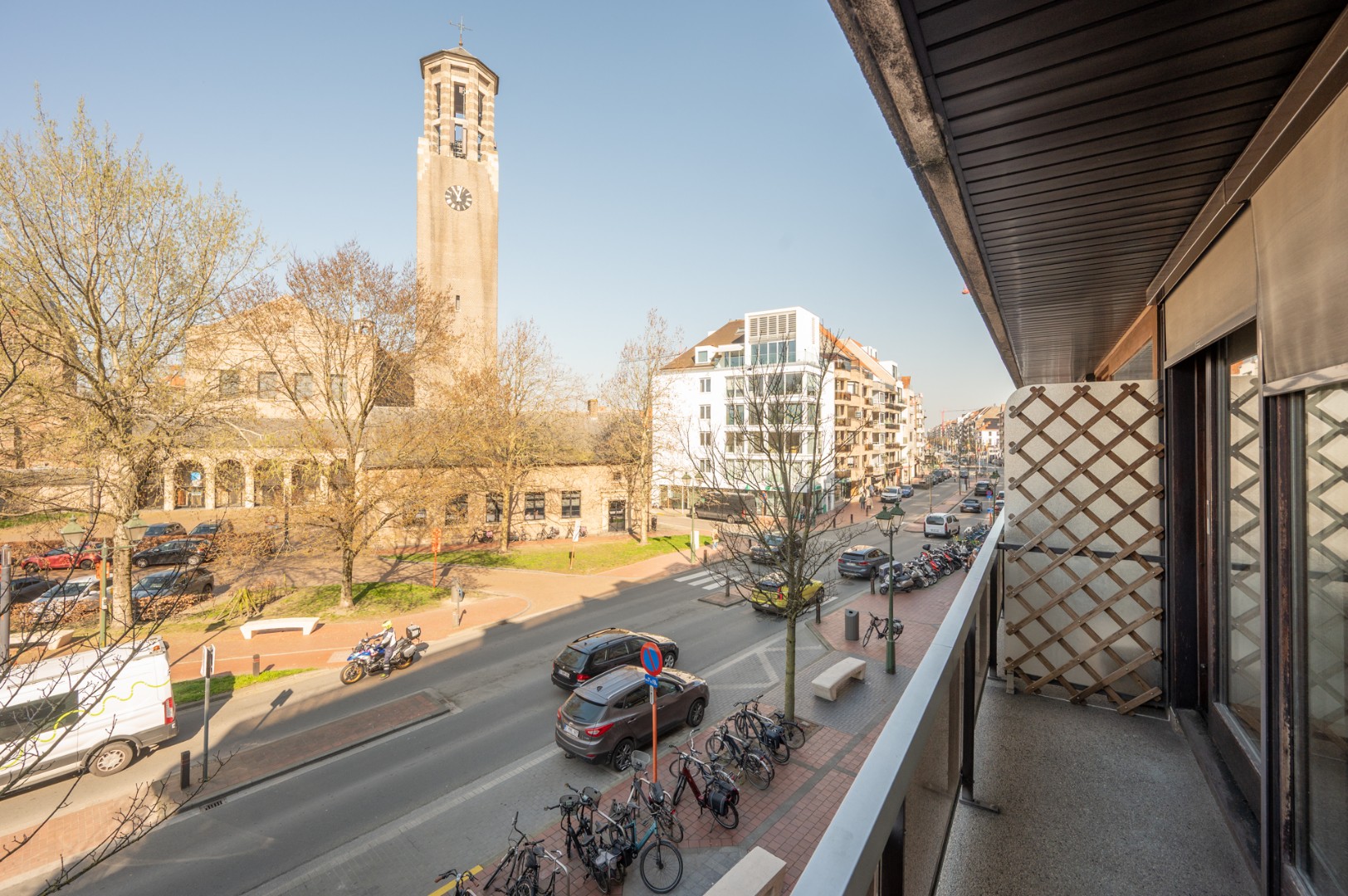 Charmant en ruim twee-slaapkamerappartement op toplocatie in Knokke - foto 5