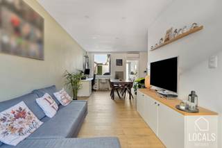 In het hart van Wetteren, op een centrale maar bijzonder rustige ligging, bevindt zich deze volledig gerenoveerde woning die in 2019 een...