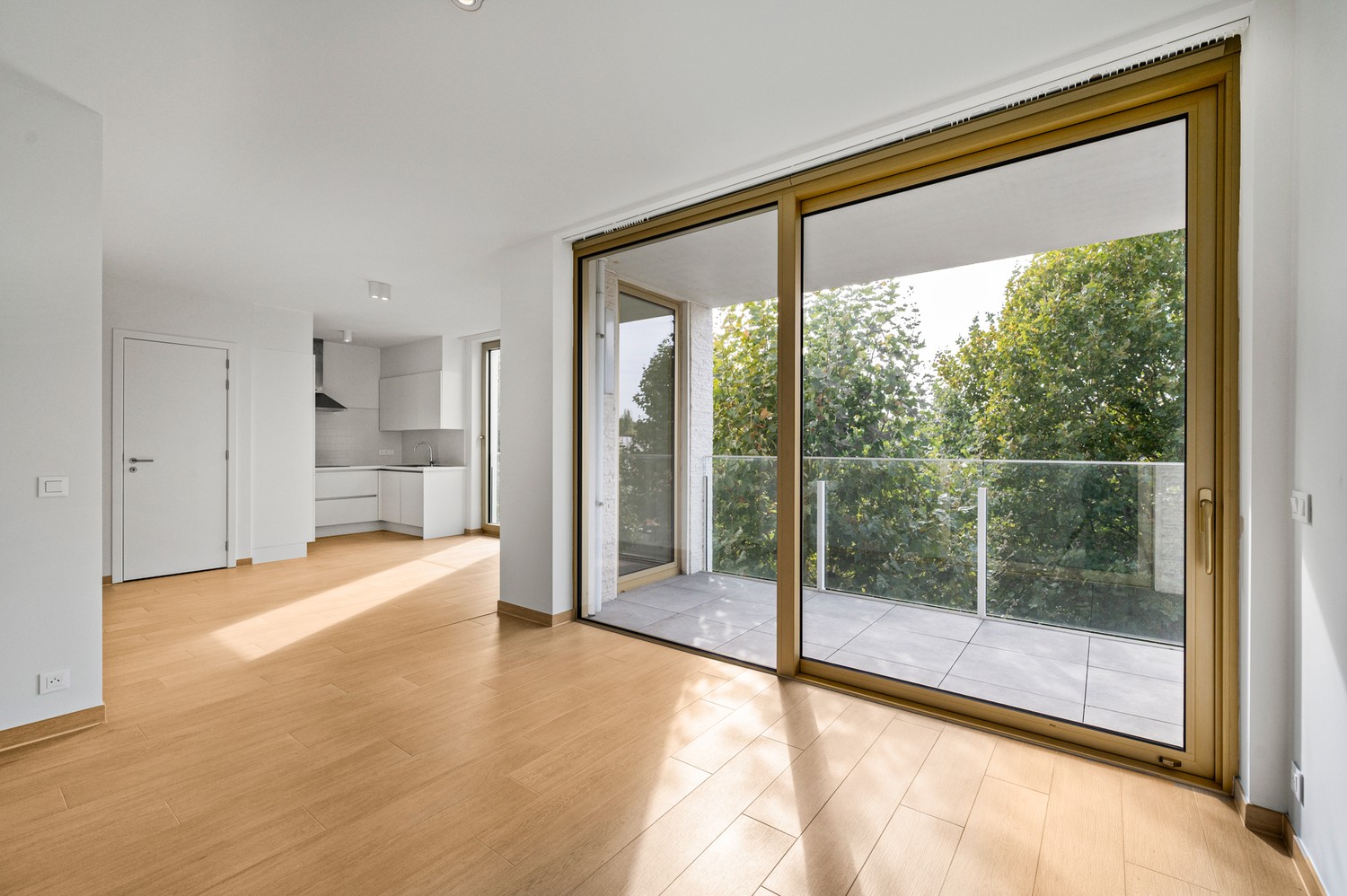 Modern 1-slaapkamer BEN appartement met een terras en autostaanplaats te Kapellen! - foto 2