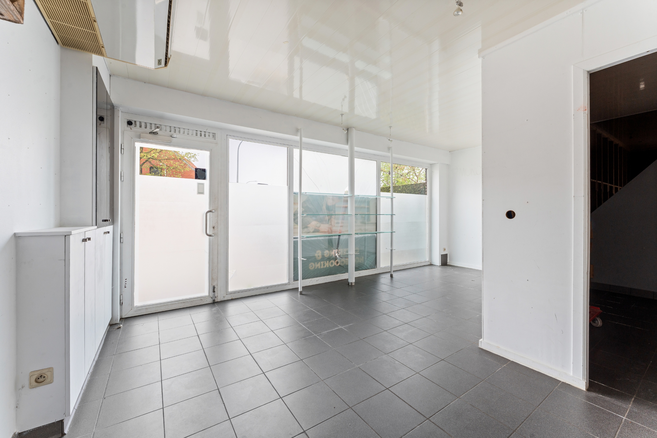 Commercial for sale in Deerlijk with 3 bedrooms - photo 4