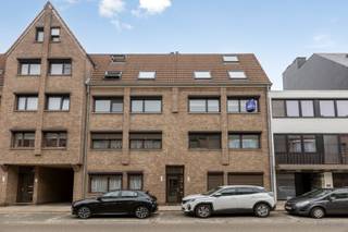 2-slaapkamer appartement te koop in het centrum  van TessenderloDit appartement aan de Kolmen 17/2 geniet van een toplocatie. Je woont hier in het...
