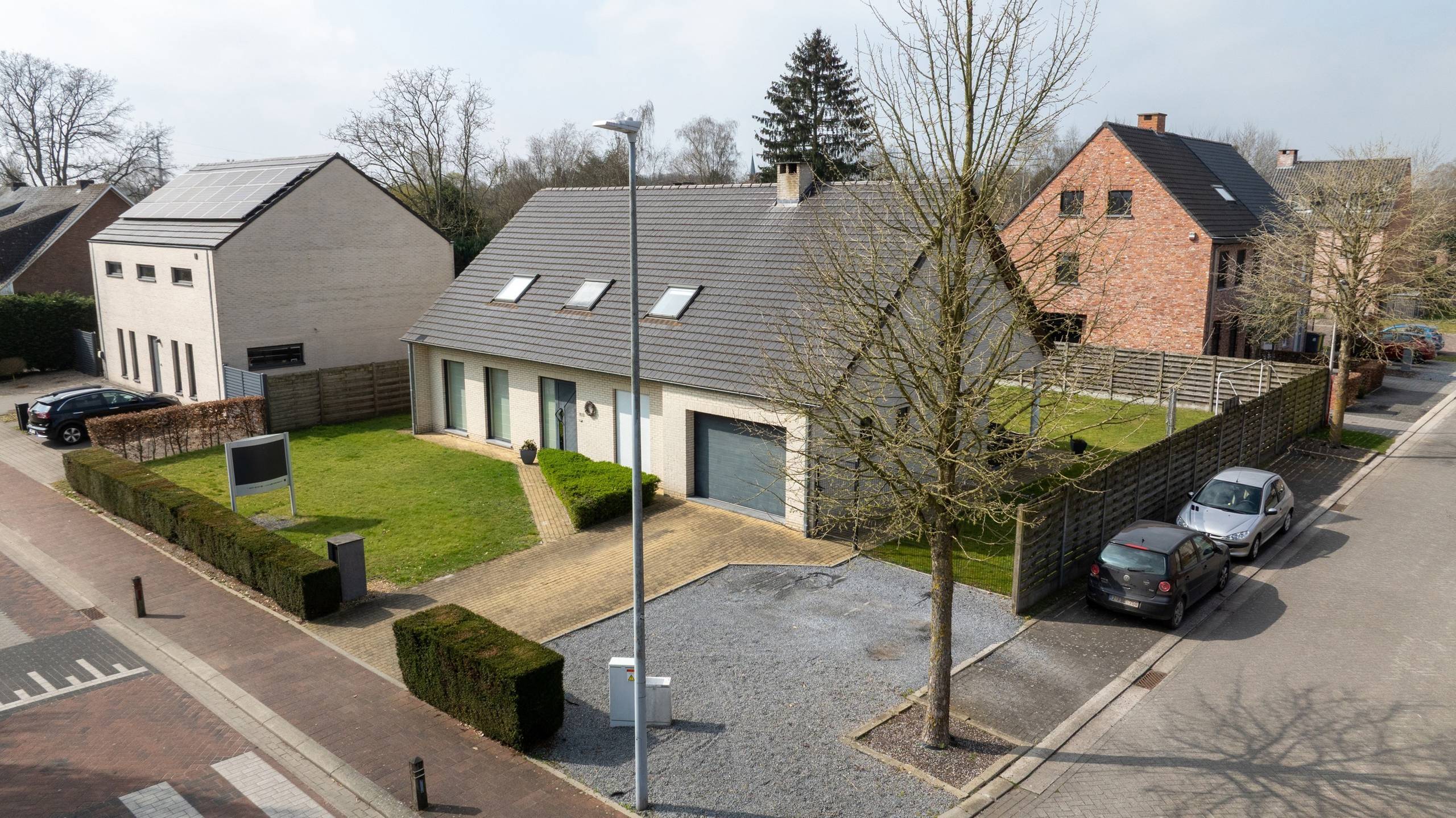 Charmante gezinswoning (4slpk) op 664 m² in hartje Vosselaar - foto 1