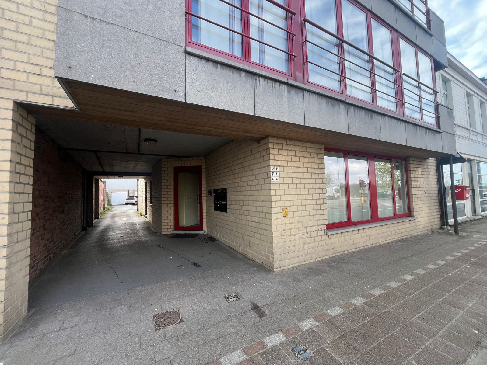 Opbrengsteigendom in Zulte met 6 appartementen, garages en staanplaats – volledig verhuurd - photo 3