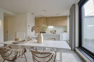 Op zoek naar een instapklare, energiezuinige appartement in het hart van Kortrijk? Dit stijlvolle dakappartement, gebouwd in 2017, bevindt zich op...