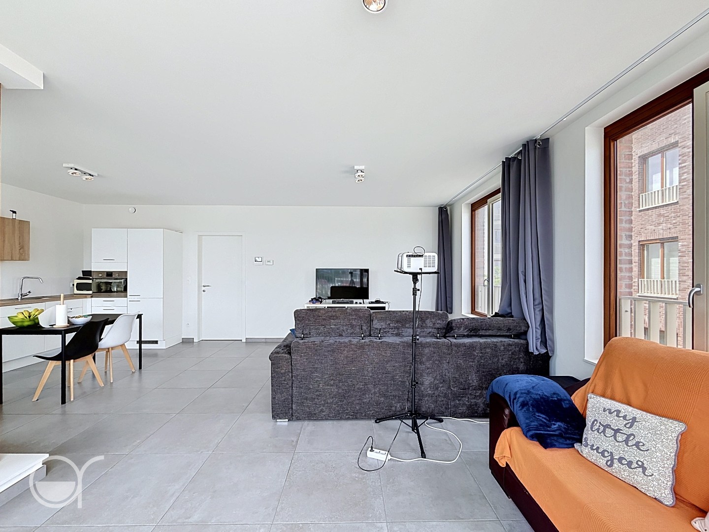 Recent appartement in upcoming buurt te Gent met zicht op water - foto 4