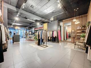 Commercial à vendre à Roulers