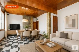<strong>Adres: Drogenbroodstraat 6 in Geluwe</strong><br /><br />Op een afgelegen locatie te Geluwe maar toch vlakbij A19 Ieper-Kortrijk en verschillende winkels treffen we deze te renoveren woning. In onderstaande wordt de indeling toegelicht alsook enkele interessante weetjes. <br /><br /><strong>Indeling van het pand </strong>
<ul>
<li>Gelijkvloerse verdieping: inkomhal (5 m²), woon- en eetkamer (23 m²), keuken (13), badkamer (5 m²) met ligbad, enkelvoudige wastafel en toilet. Daarnaast is er nog een veranda van (10 m²), wasplaats (14 m²) en garage. </li>
<li>1ste verdieping: nachthal, 2 slaapkamers (17 - 12 m²) </li>
</ul>
<br /><strong>Kenmerken </strong>
<ul>
<li>Landelijke locatie </li>
<li>Westgericht terras (40 m²) </li>
<li>...</li>
</ul>
<br />Meer informatie of een vrijblijvend bezoek? Contacteer Eden op 0470 43 78 21 of mail info@minthus.be