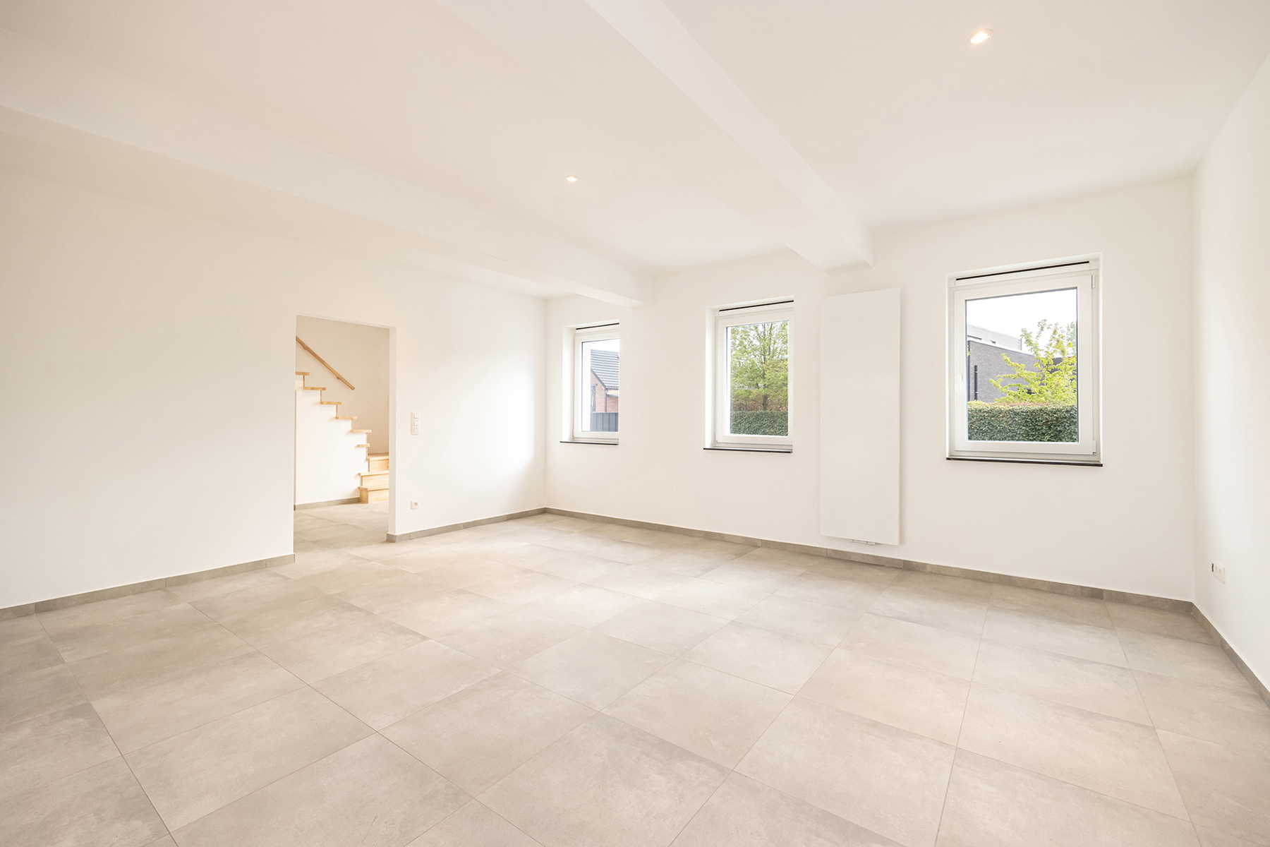 ENERGIEZUINIGE RUIME WONING MET 3 SLPK EN ZUIDWEST TUIN - foto 4