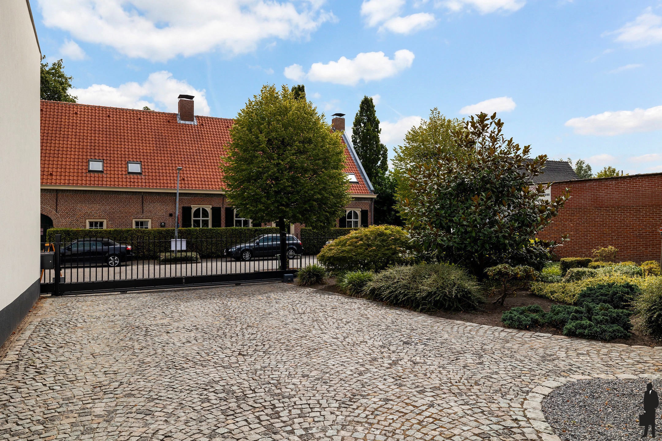 Villa met binnenzwembad, royale tuin en perfecte ligging - foto 3