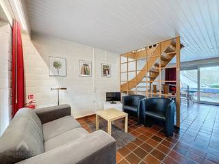 Deze charmante vakantieduplex is ideaal gelegen midden in het groene hart van Limburg, omringd door natuur, uitgestrekte fiets- en wandelroutes en...