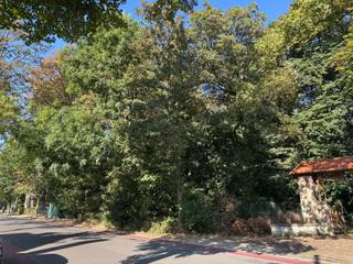 Perceel bouwgrond voor open bebouwing met een oppervlakte van 16a98ca en een perceelsbreedte van +/-29mGelegen naast park Hof Van Grisar.