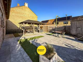 In het charmante Nieuwpoort (Ramskapelle) bevindt zich deze instapklare halfopen bebouwing (2009).De woning biedt maar liefst 4 volwaardige...