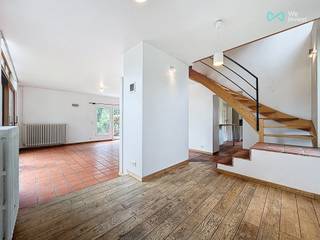 Ontdek deze karaktervolle vrijstaande woning met authentieke boerderijstijl, ideaal gelegen in het rustige en groene dorp Chaumont-Gistoux,...