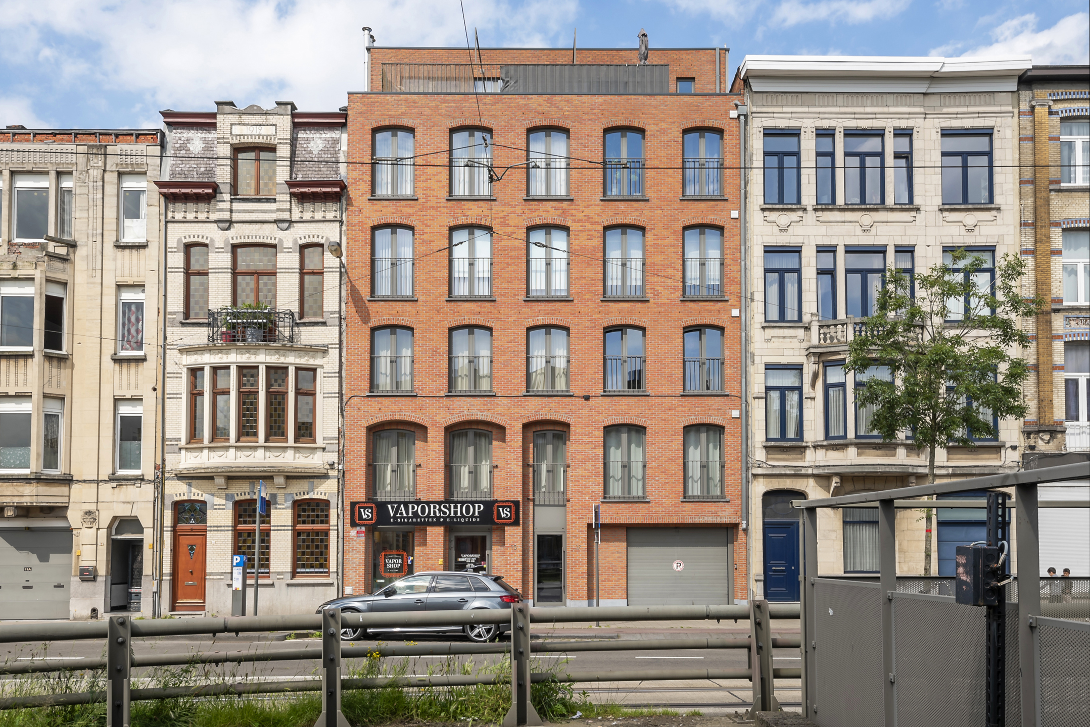 Luxe appartement met 2 slaapkamers + terras - foto 1