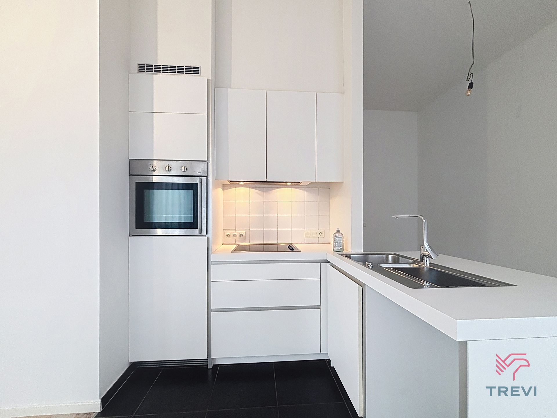 Apartment for rent in Schaerbeek - photo 4