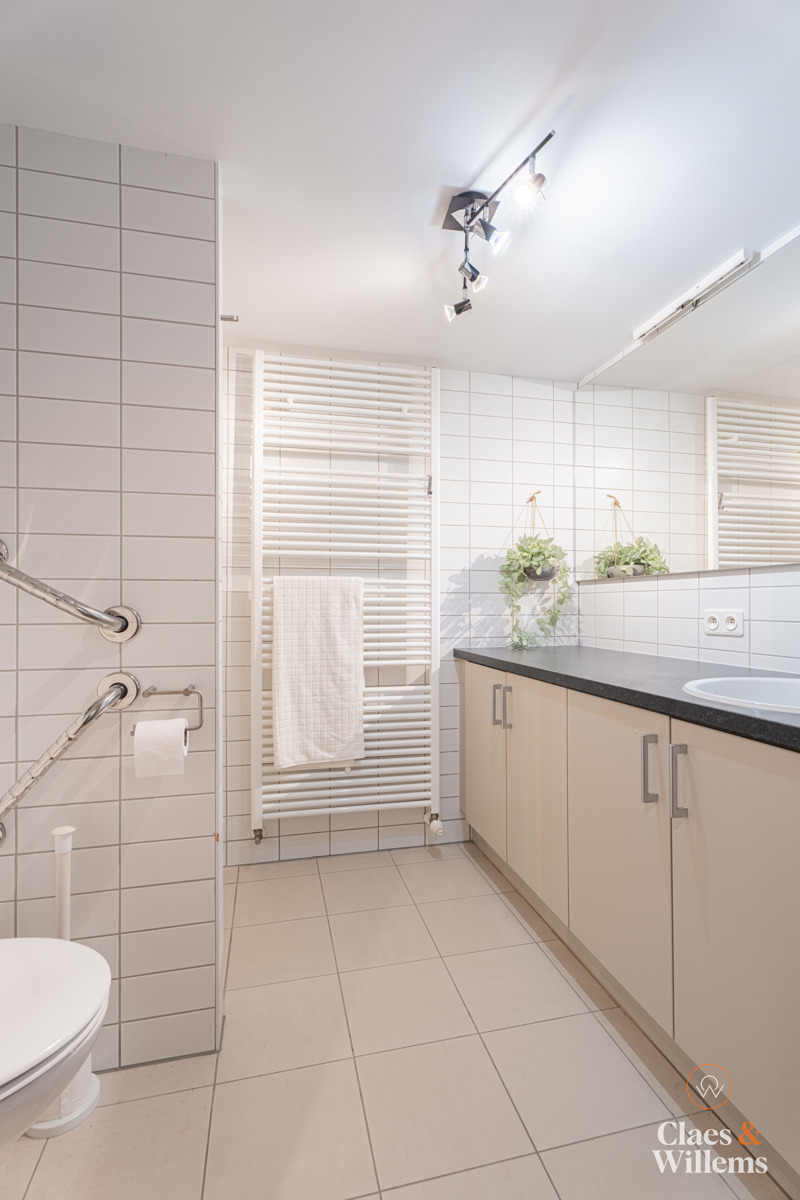 Serviceflat te koop in Alsemberg met ruim terras - foto 4