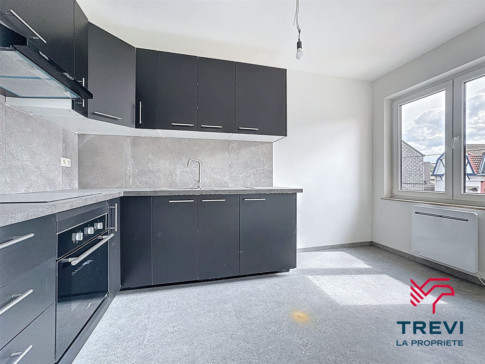 Appartement te koop in Montignies-Sur-Sambre met 2 slaapkamers - foto 4