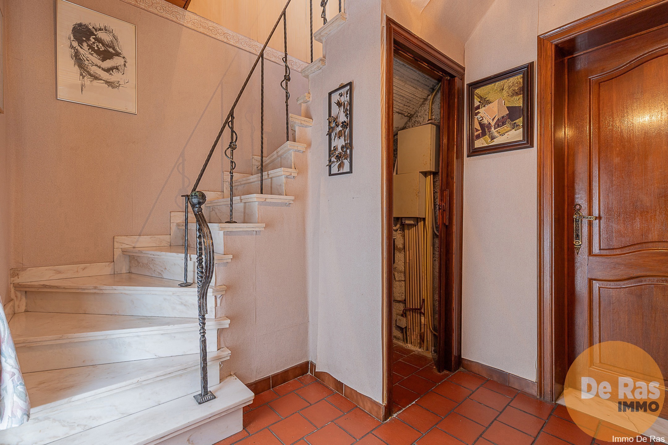 LIEDEKERKE Solide HOB op toplocatie met 3 slp/tuin en garage - foto 4