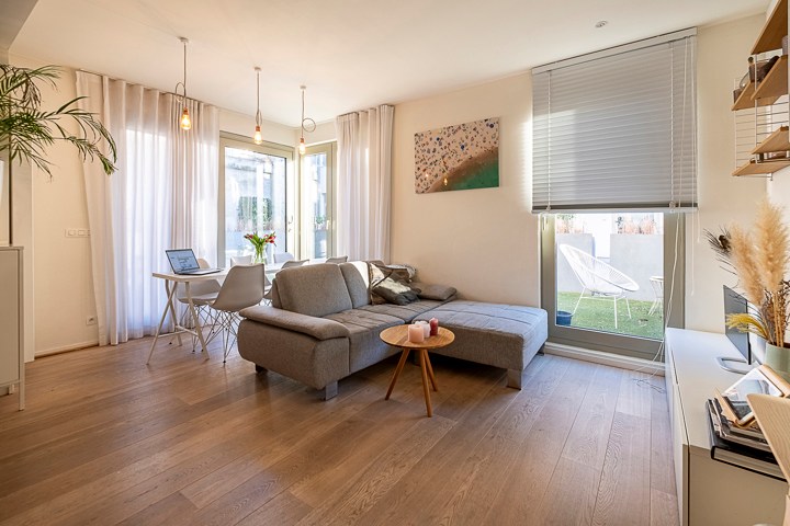 Gemeubeld nieuwbouwappartement op absolute toplocatie! - foto 1