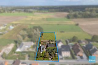 Te koop te Berlare! Perceel van bijna 26are!Mogelijkheid om te bouwen aan 6% BTW.Deze grond heeft ook een positief advies van de gemeente voor 2...