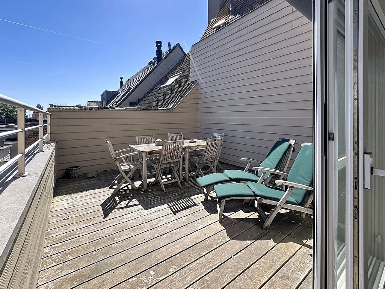 Apartment for rent in Knokke-Heist with 4 bedrooms - photo 5
