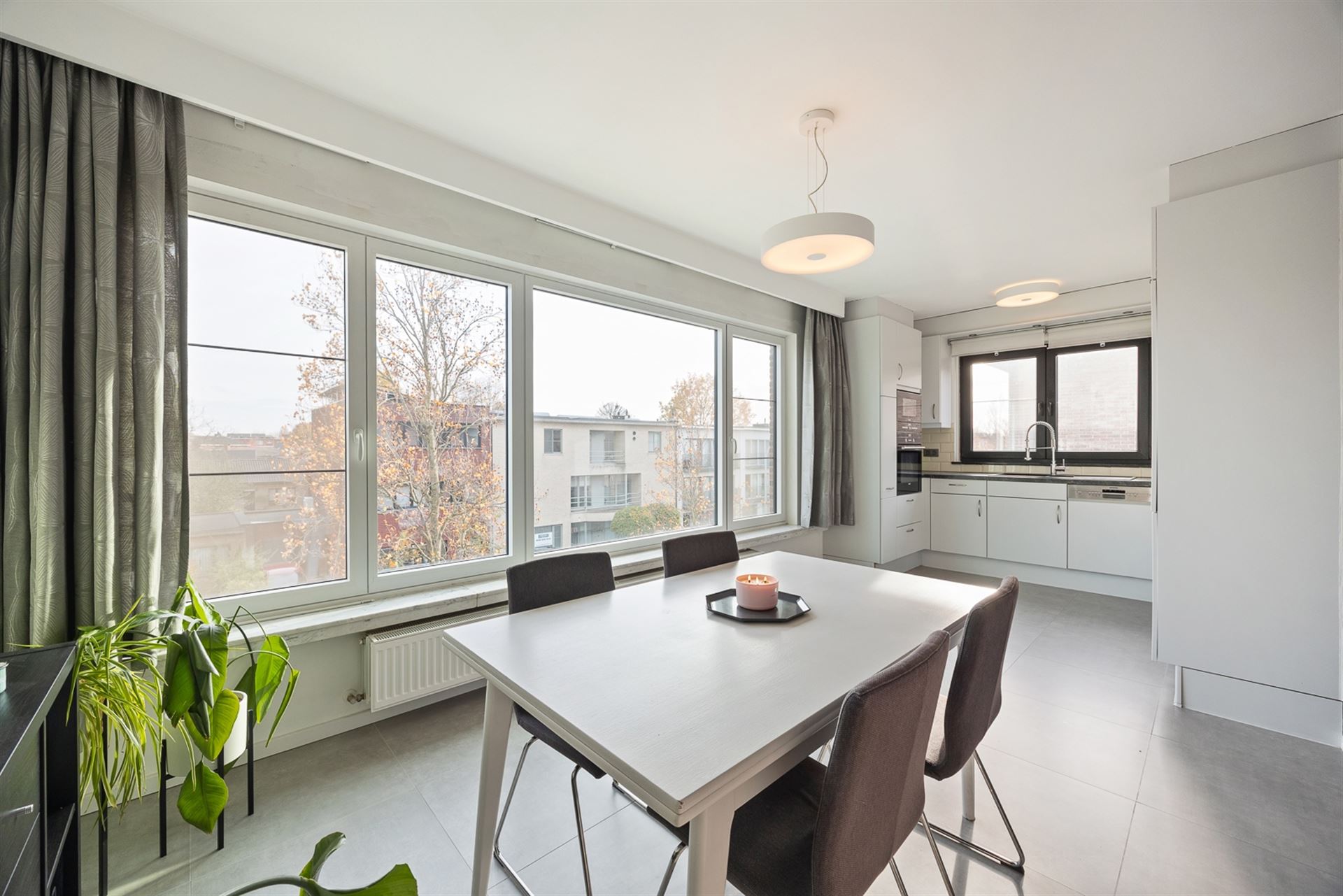Instapklaar Appartement met 2 Slaapkamers, Terras en Garage - foto 5