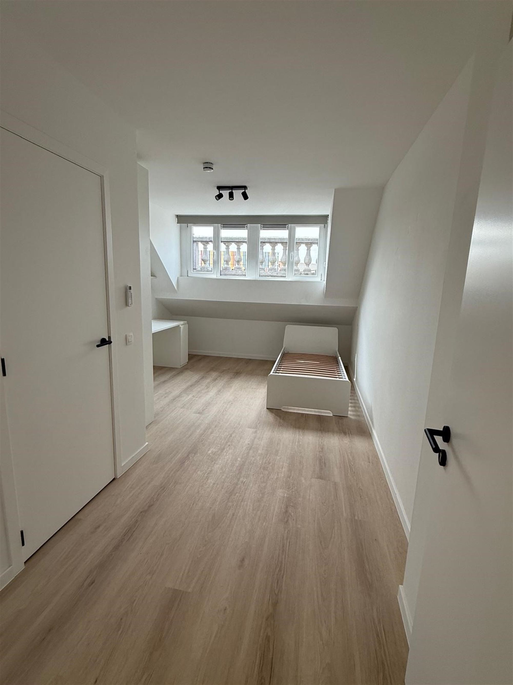 Dorm room - photo 2