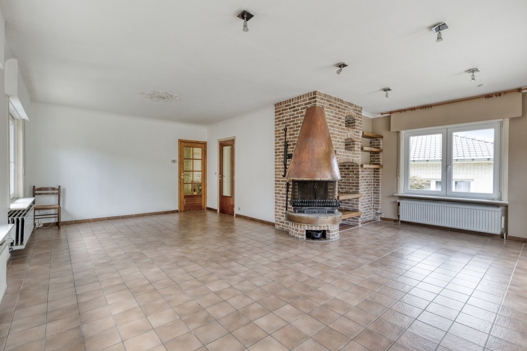 Gunstig gelegen villa met 3 slaapkamers, garage en tuin - foto 5