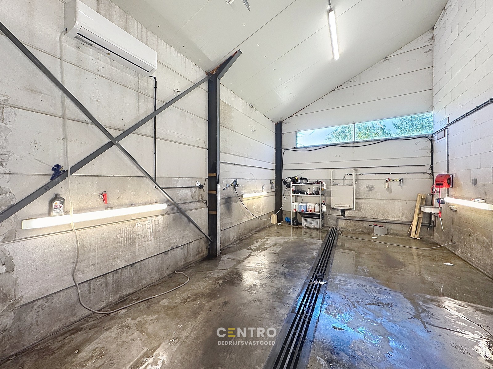 Woning met opslagruimte op zeer strategische locatie! - foto 4