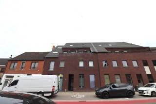 Bent u opzoek naar een ruim én energiezuinig appartement met twee slaapkamers, in het centrum van Waasmunster?Lees en kijk dan snel even verder!Dit...