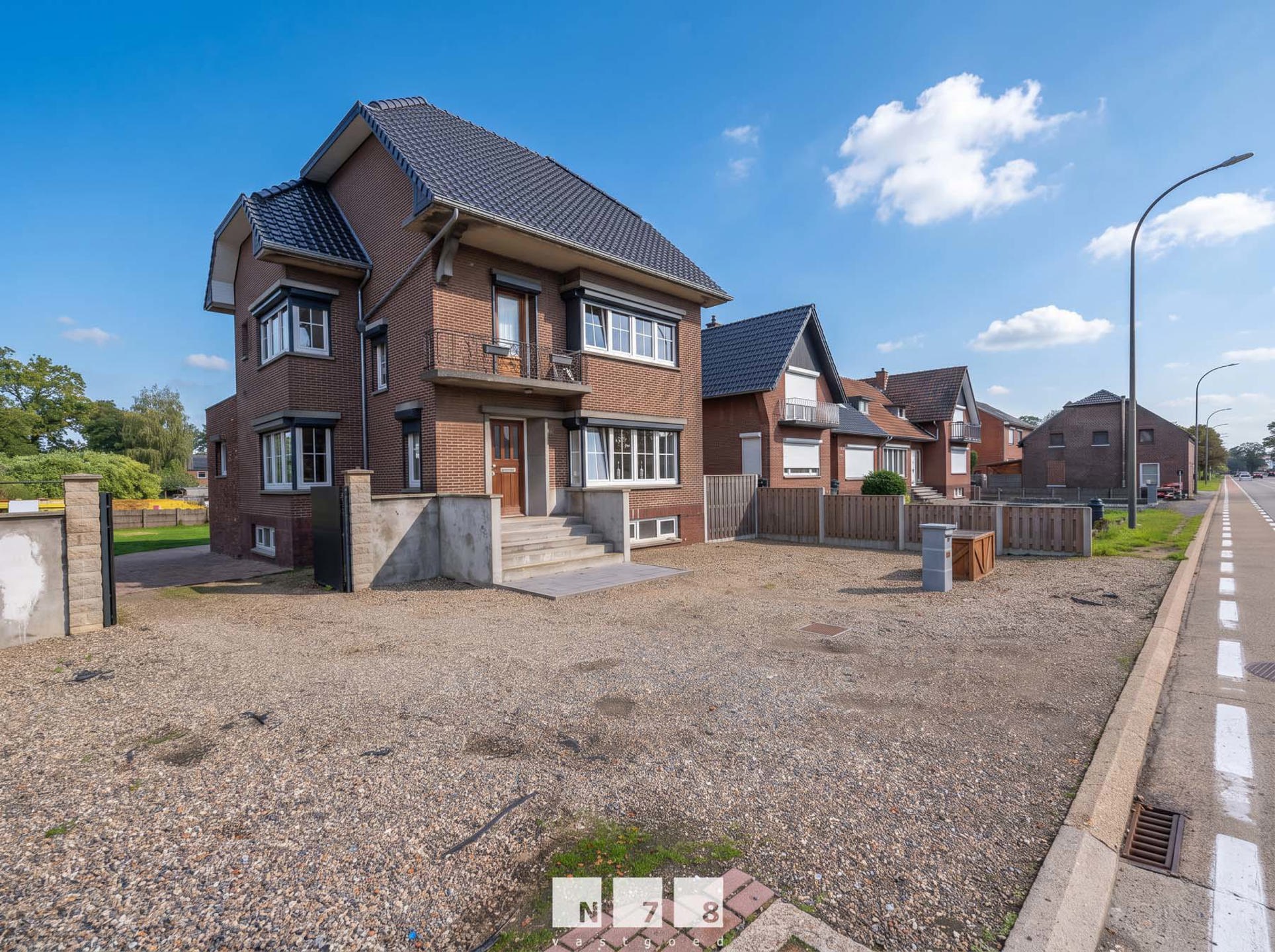 Huis te koop in Maaseik met 5 slaapkamers - foto 1