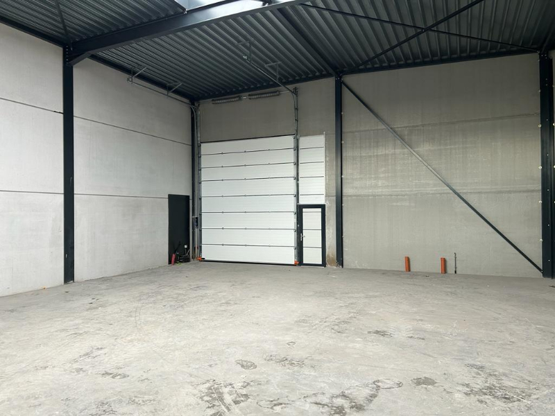Recente KMO-unit van 246 m² op toplocatie nabij de R4 - photo 4