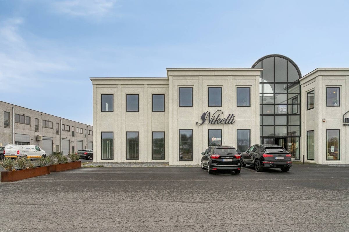 Stijlvol handelspand met tal van mogelijkheden (482m²) te koop - foto 2