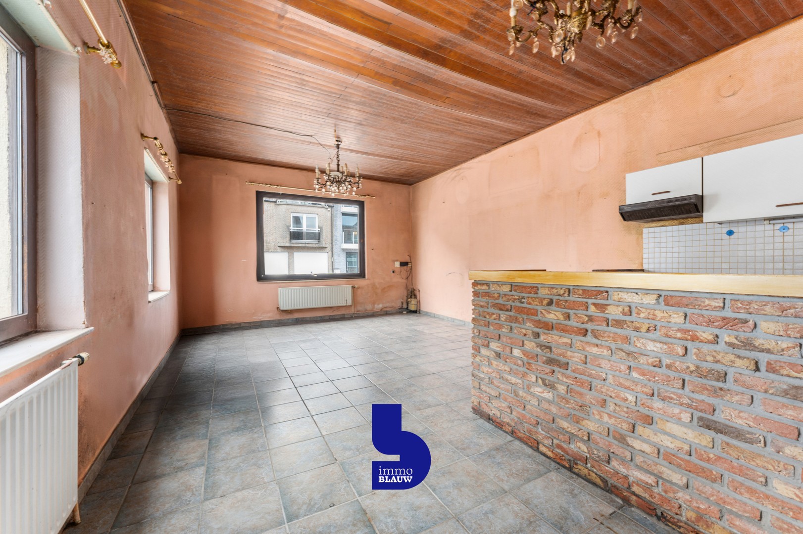 Te renoveren gezinswoning in Middelkerke - foto 4