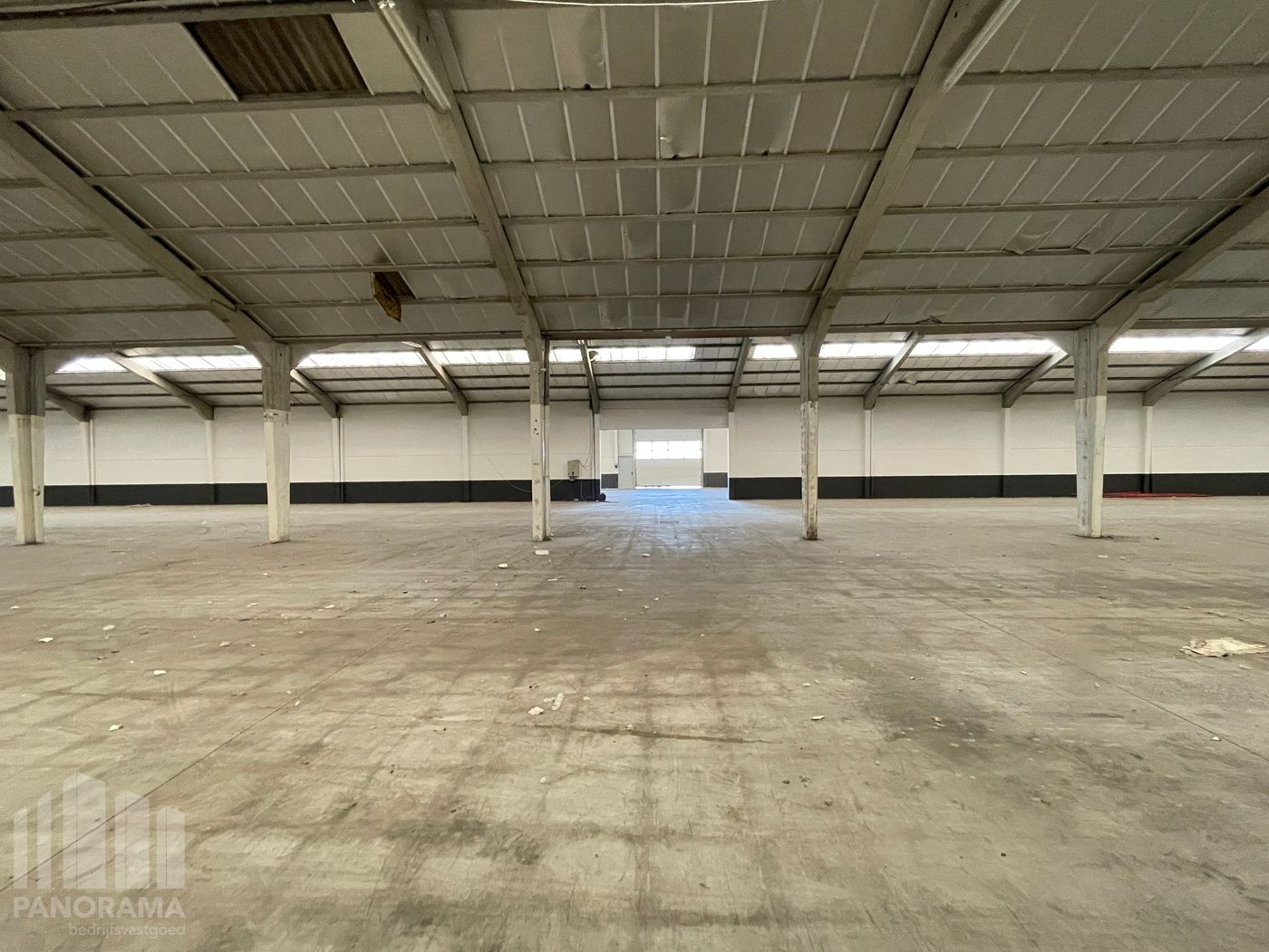 STRATEGISCH GELEGEN OPSLAGRUIMTE VANAF 200 M² TE HUUR - foto 4
