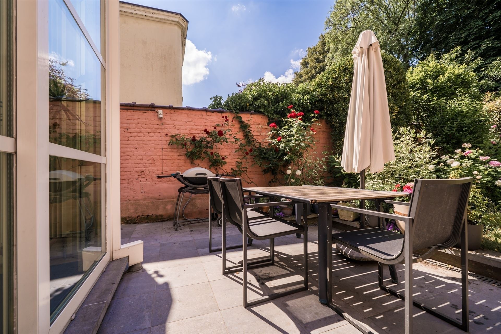 Beautiful master house on a prime location in the EU district - photo 4