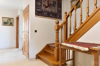 In het groene en vlot bereikbare Bertem vindt u deze charmante en verrassend ruime villa op een prachtig perceel van 22 are 15 ca. De rustige...