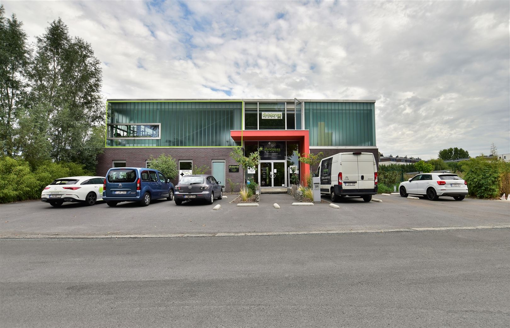 Sportruimte 170m² in het sport & gezondheid centrum 'Division 92' te Grembergen - foto 1