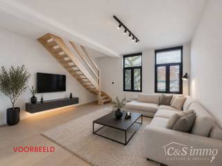Tip top afgewerkt duplex appartement met terras en 2 slaapkamers. Dit appartement biedt een perfecte balans tussen comfort en stijl, gelegen in de levendige en vernieuwende wijk Stuivenberg. Bij binnenkomst inkomhal met een apart toilet. De lichtrijke leefruimte op parket van ca. 29m² aan de straatzijde biedt een sfeervolle omgeving om te ontspannen. Volledig uitgeruste luxueuze leefkeuken (ca.13m²) met veel opbergruimte. Aparte berging en apart toilet. De moderne ingerichte douchekamer is voorzien van een ruime douche en stijlvol badkamermeubel.<br />Op de verdieping 2 ruime slaapkamers (ca.15-13m²) op een mooie parketvloer. De slaapkamer aan de achterzijde biedt toegang tot het terras. Een 2e moderne ingerichte douchekamer voorzien van een douche, stijlvol badkamermeubel en toilet. Privatieve kelderberging. De buurt is een bruisende buurt van culturen, bekend om zijn kleurrijke supermarktjes en tal van culinaire verrassingen. Bovendien bevindt u zich op slechts enkele minuten wandelen van het openbaar vervoer: tram, bus en treinstation. Privatieve kelderberging. Elektriciteit conform. Goede EPC score. Gebouw met lage onkosten.