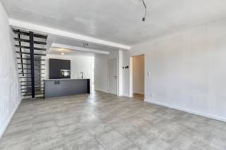 Gelegen op de Hoevensebaan 77 heeft dit kleinschalige vernieuwbouw project een topligging in Kapellen vlakbij alle belangrijke voorziening...