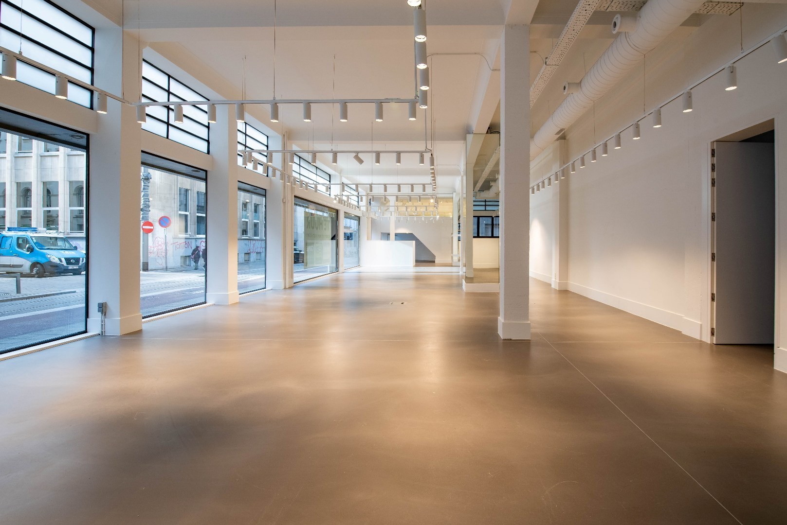 Kipdorp 23 - Veelzijdig kantoor/showroom met parking - foto 5