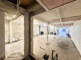 Een ruim magazijn te huur van ca. 180 m² gelegen aan de Onze‑Lieve‑Vrouwestraat 46 in het hart van Mechelen. Dit magazijn biedt een ideale...