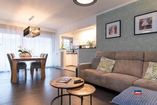 HOBOKEN | SUN RESIDENCE | INSTAPKLAAR APPARTEMENT MET TWEE SLAAPKAMERS, RUIM TERRAS EN KELDER | GARAGEBOX OPTIONEEL | EPC A |Indeling als volgt:...